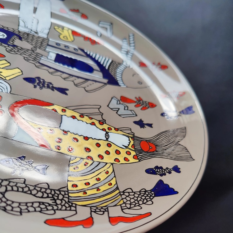 Decorative ceramic plate "L'amour" from the series "Fishdom".