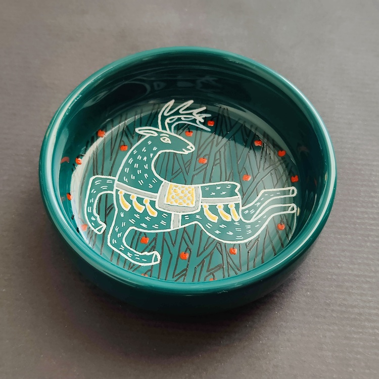 Decorative ceramic small bowl "Deer" from the "The Chase" series