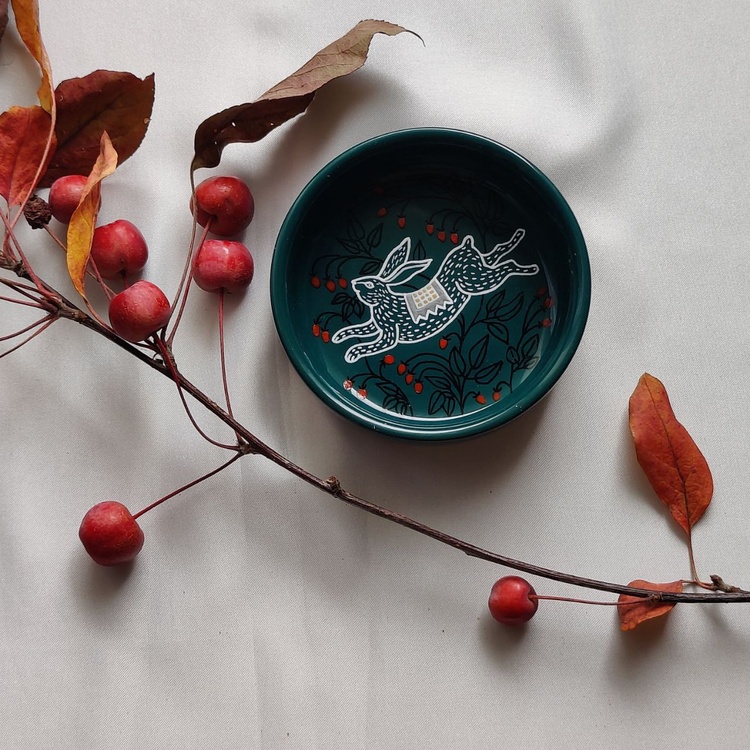 Decorative ceramic small bowl "Hare" from the "The Chase" series