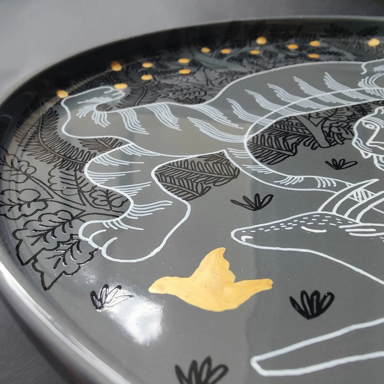 Decorative ceramic plate "Tiger and Deer" from the series "The Chase"